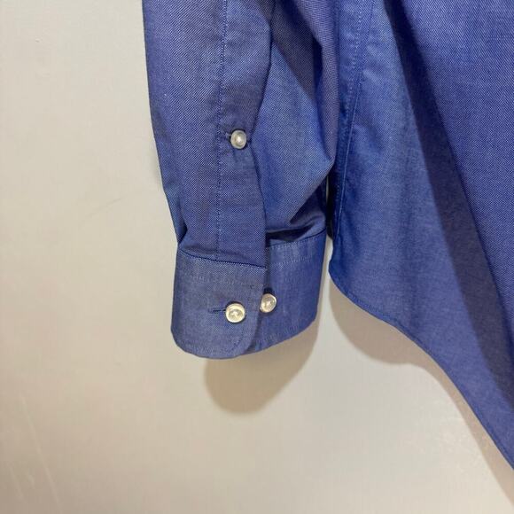 Lands’ End women’s Blue button-up long-sleeve shirt. - Picture 5 of 6